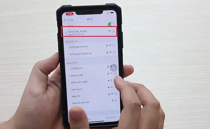 Kết nối điện thoại với mạng WiFi mặc định của router TOTOLINK để cài đặt