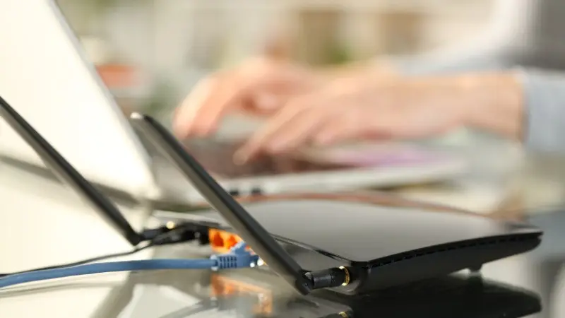 Minh họa nguyên nhân laptop mất WiFi và không kết nối được mạng